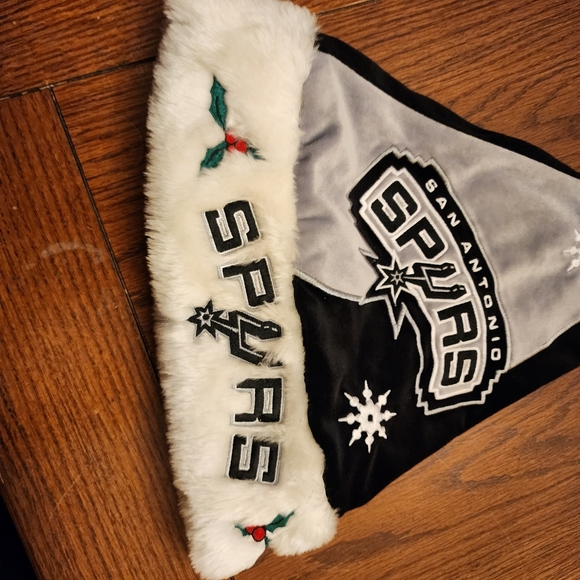San Antonio Spurs Christmas Stocking Hat - Picture 2 of 9